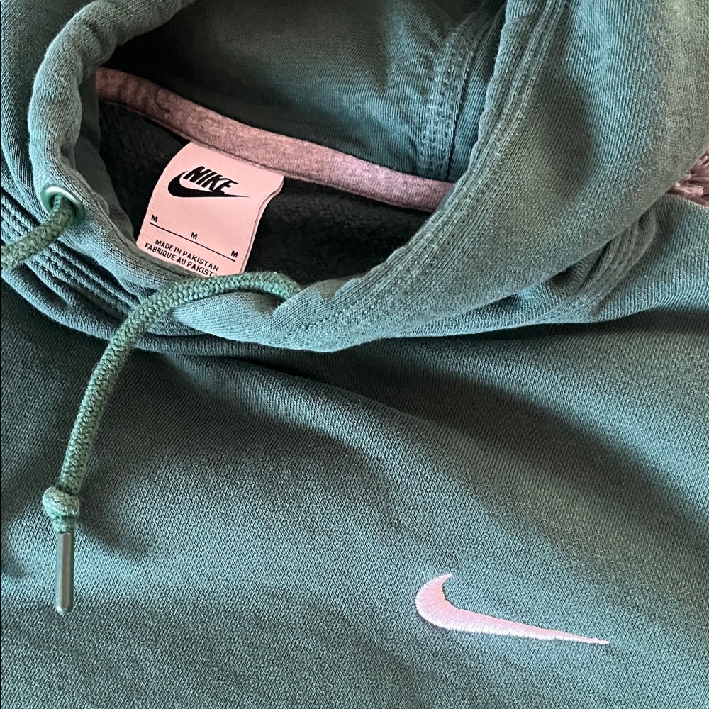 Nike Men's Sportswear Club Fir Hoodie - Picture 2 of 2